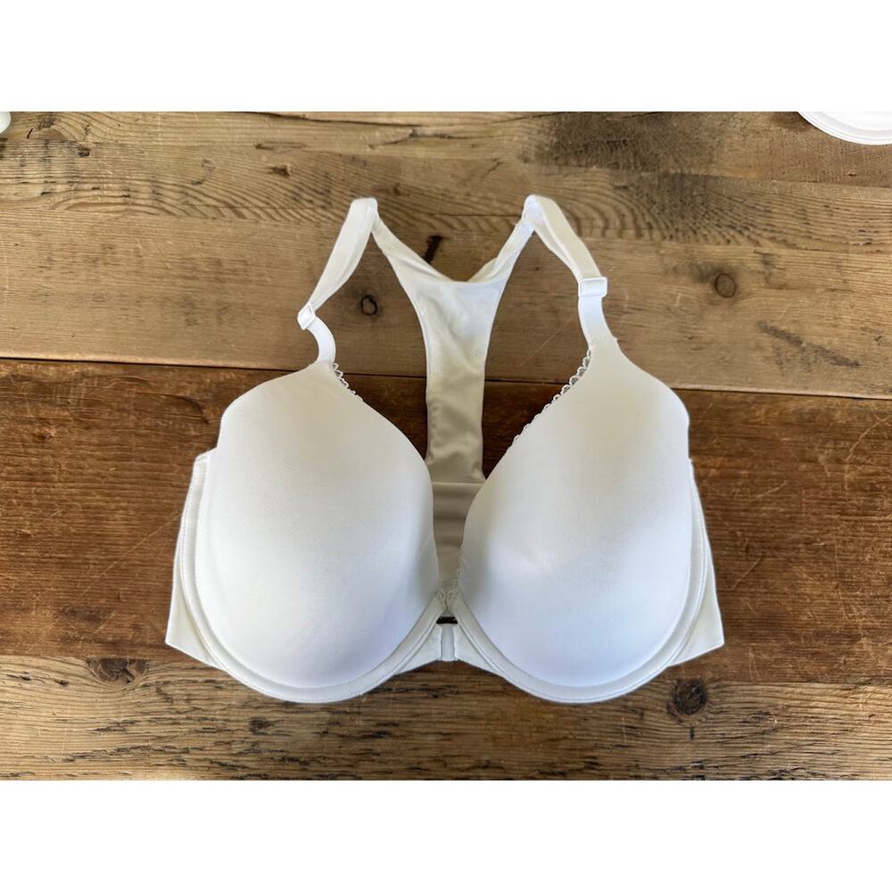 Victoria's Secret White 32D Body by Victoria Front Close Full Coverage Bra